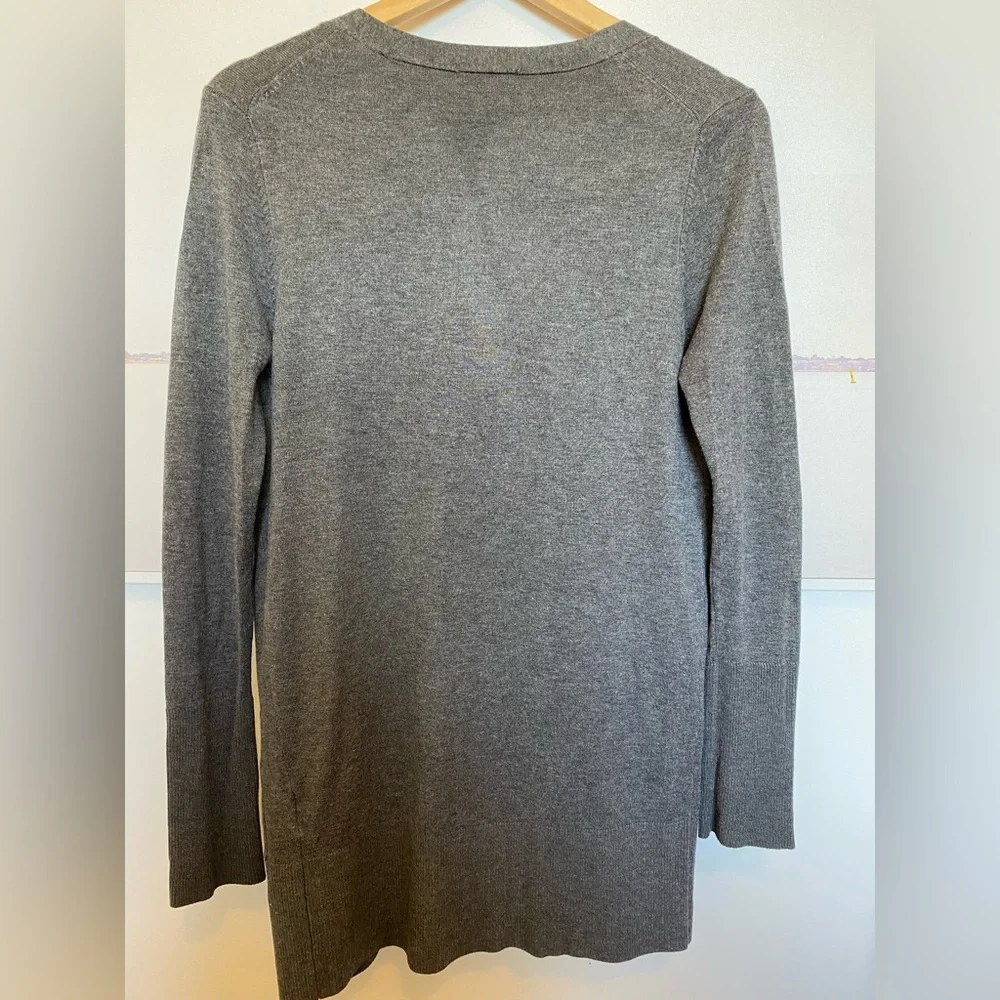 Medium length grey cardigan. Brand is Tezenis. Beautiful soft fabric. - Picture 5 of 5